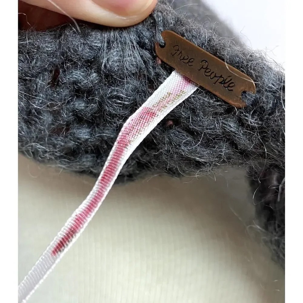 XS Free People Grey Crop Knit Sweater